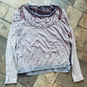 Gimmicks long sleeve top